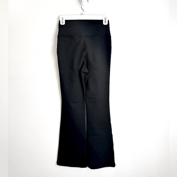 NWT Old Navy Extra High-Waisted CloudComfy Boot-Cut Leggings Black Jack Size SP - Picture 7 of 15